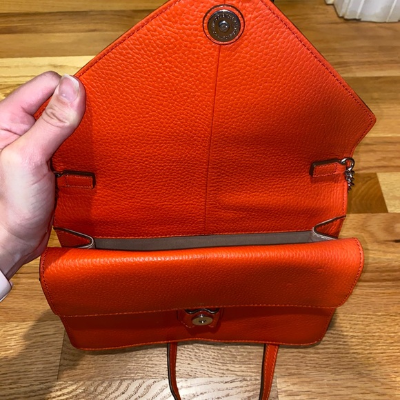 Banana Republic Envelope Shoulder / Crossbody Bag w Chain - Reddish Orange - Picture 2 of 4